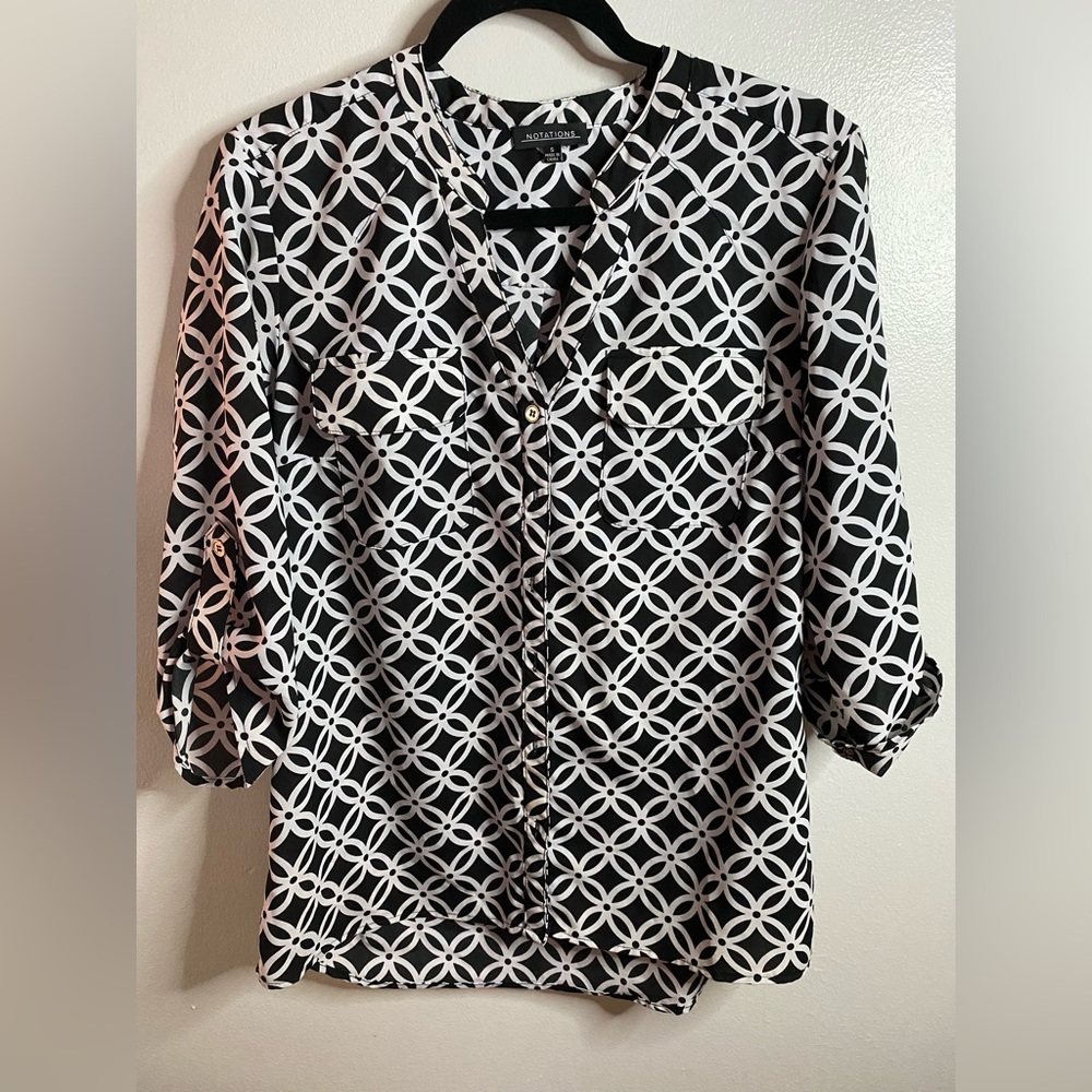 Size Small Rolled Sleeve Blouse